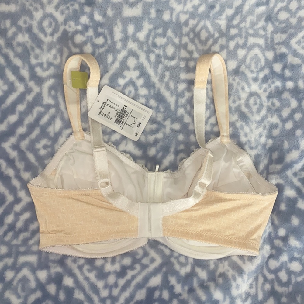 Beige bra - Picture 2 of 3
